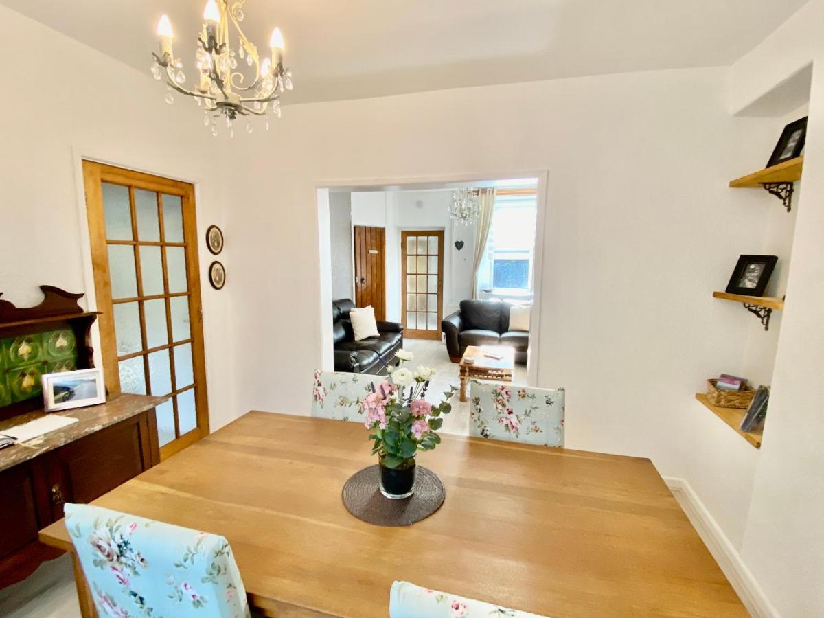 Ty-Nance Cottage 케어필리 외부 사진